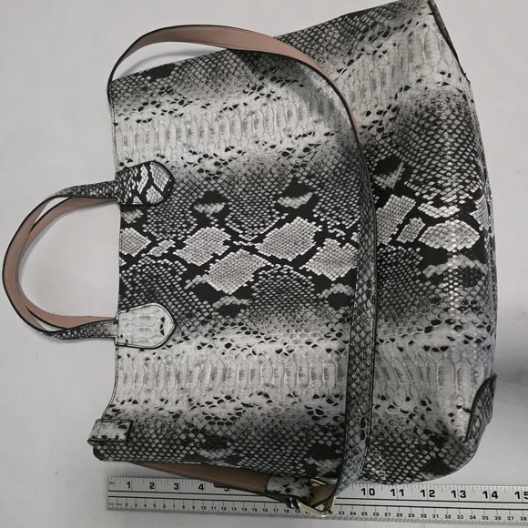Jules Kae Urban Outfitters Snakeskin Tote Bag - Picture 9 of 12